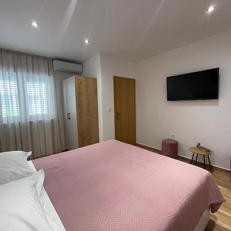 Apartmani Roko 바스카보다 외부 사진